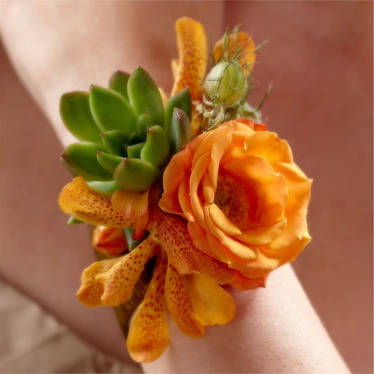 Brazalete de Flores Amor Irresistible